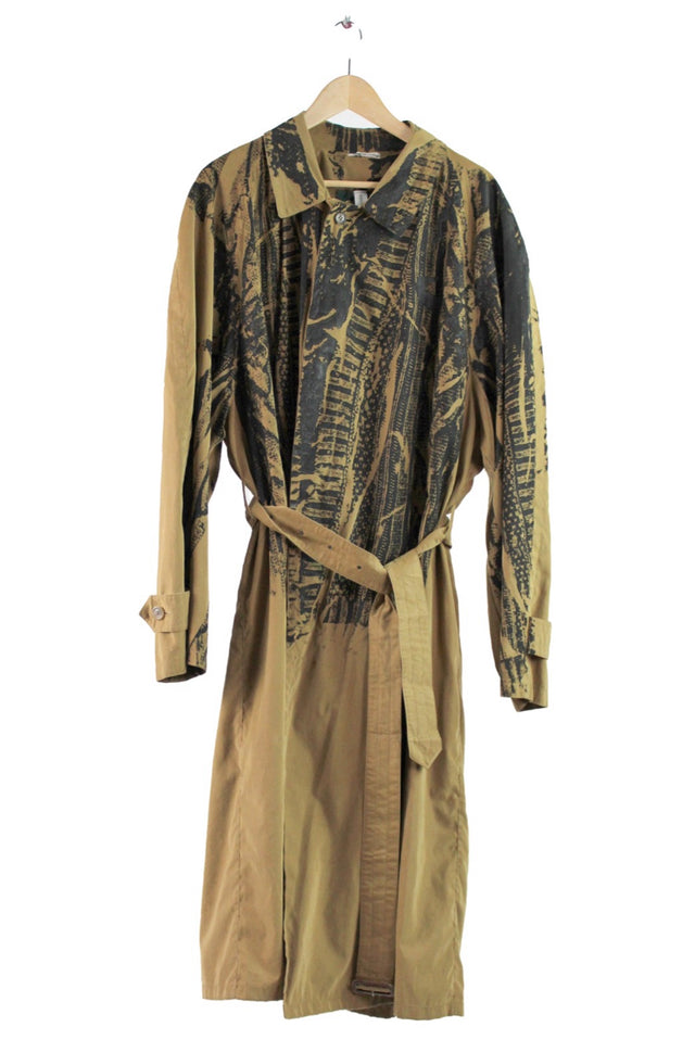 Simon Ungless - Trench with Sweater Roadkill Print